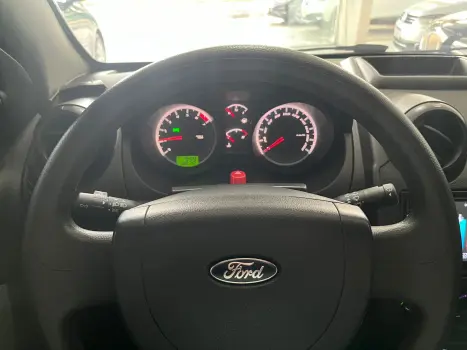 FIESTA 1.6 SE Sedan 16V