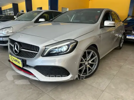 Mercedes-Benz Classe Sport 4MATIC 2.0 16V 211cv Aut. 4 portas
