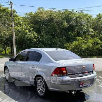 VECTRA SEDAN ELEGANCE