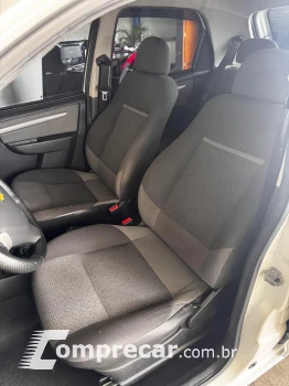 CELTA 1.0 MPFI LT 8V