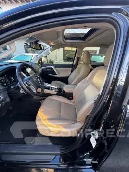 Pajero Sport 	2.4 16V 4P HPE-S AWD TURBO DIESEL AUTOMÁTICO
