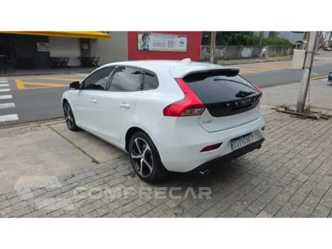 V40 2.0 T4 KINETIC GASOLINA 4P AUTOMÁTICO