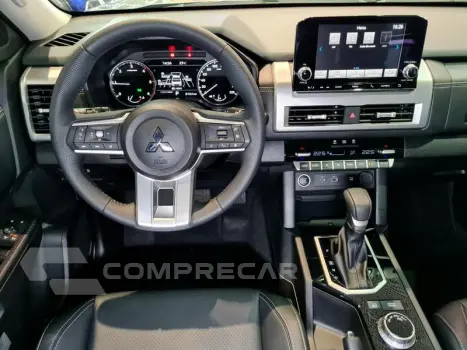 TRITON HPE-S 2.4 CD 4x4 TB DIESEL AUT.