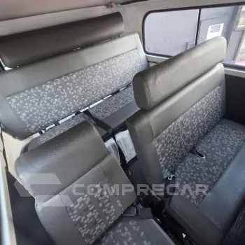 Kombi Lotação 1.6 MPi