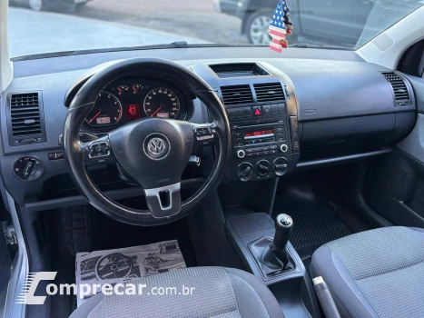 POLO SEDAN 1.6 MI 8V