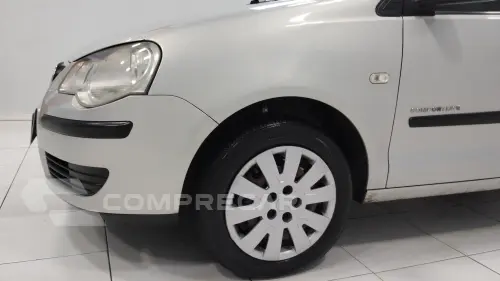 POLO SEDAN 1.6 MI 8V