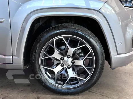 COMMANDER 1.3 T270 TURBO FLEX OVERLAND AT6