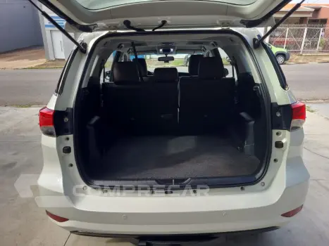 Hilux SW4 SRX 4x4 2.8 TDI 16V Dies. Aut.