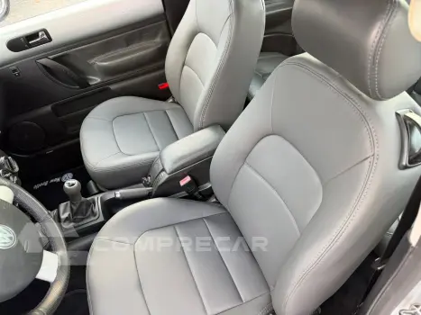 New Beetle 2.0 Mi Mec./Aut.