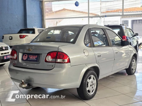 CLASSIC 1.0 MPFI Sedan 8V