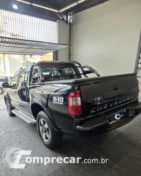 S10 2.4 MPFI Executive 4X2 CD 8V