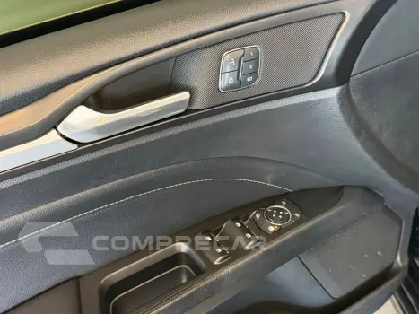 FUSION 2.0 TITANIUM AWD 16V GASOLINA 4P AUTOMÁTICO