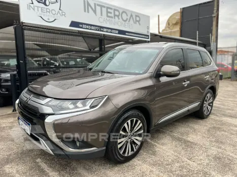 OUTLANDER 2.2 Mivec Di-d Hpe-s AWD