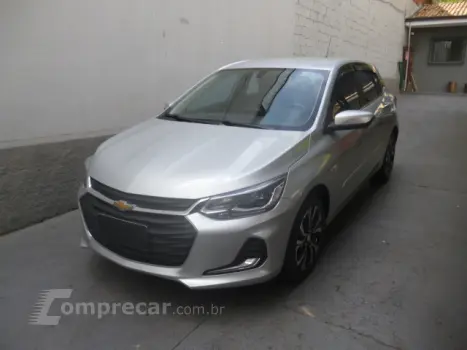 ONIX 1.0 Turbo Plus Premier