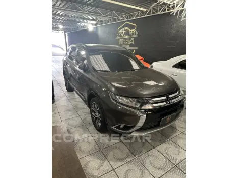 OUTLANDER 3.0 GT 4X4 V6 24V GASOLINA 4P AUTOMÁTICO