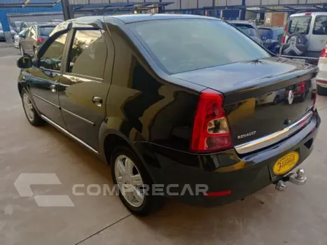 LOGAN - 1.6 EXPRESSION 16V 4P AUTOMÁTICO