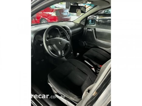 ASTRA HATCH - 2.0 MPFI ADVANTAGE 8V 4P MANUAL