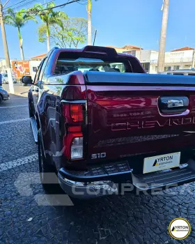 S10 2.8 12V HIGH COUNTRY CABINE DUPLA 4X4 TURBO DIESEL AUTOM