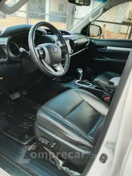 Hilux Caminhonete 2.8 16V SRV 4X4 DIESEL CABINE DUPLA AUTOMÁ