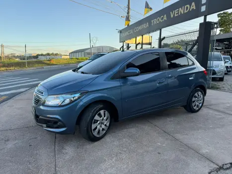 CHEVROLET ONIX 1.4 MPFI LT 8V 4 portas