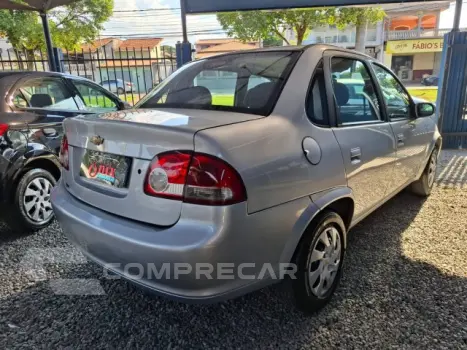 CLASSIC - 1.0 MPFI LS 8V 4P MANUAL