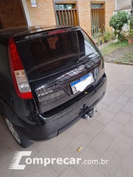 FIESTA 1.6 MPI Class Hatch 8V