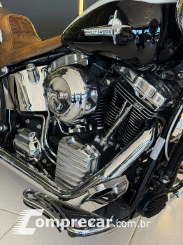 SOFTAIL DELUXE FLSTN