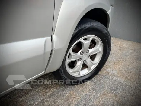 TUCSON 2.0 MPFI GL 16V 142CV 2WD GASOLINA 4P MANUAL