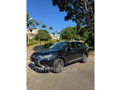 Mitsubishi OUTLANDER 2.0 16V GASOLINA 4P AUTOMÁTICO 4 portas