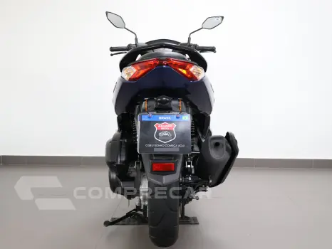 YAMAHA NMAX 160 ABS