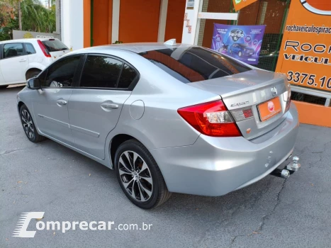 Civic 2.0 16V 4P LXR