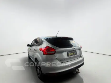 FOCUS 2.0 TITANIUM PLUS SEDAN 16V