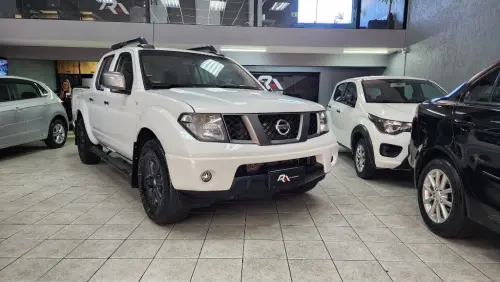 NISSAN Frontier LE ATTACK CD 4x4 2.5 TB Die.Aut 4 portas
