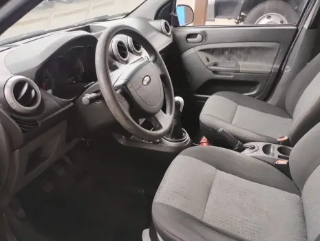 Fiesta Sedan 1.6 4P FLEX