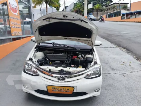 Etios Sedan 1.5 16V 4P FLEX XLS AUTOMÁTICO