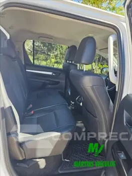 HILUX 2.8 D-4D TURBO DIESEL CD SRX PLUS 4X4 AUTOM