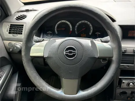 VECTRA 2.0 MPFI Expression 8V