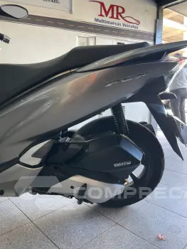PCX 150 DLX