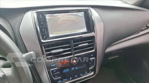 YARIS 1.5 16V FLEX SEDAN XL LIVE MULTIDRIVE