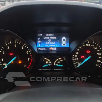 FOCUS 2.0 TITANIUM PLUS SEDAN 16V