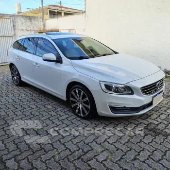 V60 2.0 T4 Momentum