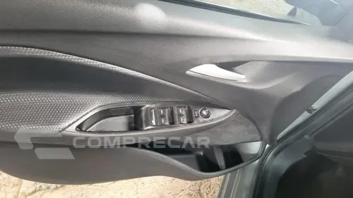ONIX SEDAN PLUS LT 1.0 12V FLEX 4P MEC
