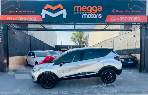 Renault Captur 1.6 16V 4P FLEX SCE LIFE X-TRONIC CVT 4 portas