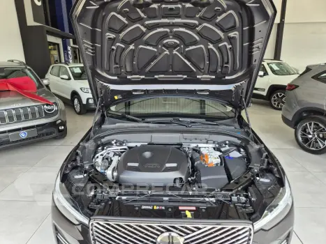 XC60 2.0 T8 PHEV PLUS AWD GEARTRONIC
