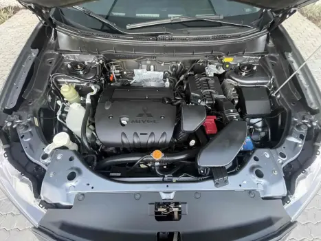 OUTLANDER 2.0 16V GASOLINA 4P AUTOMÁTICO