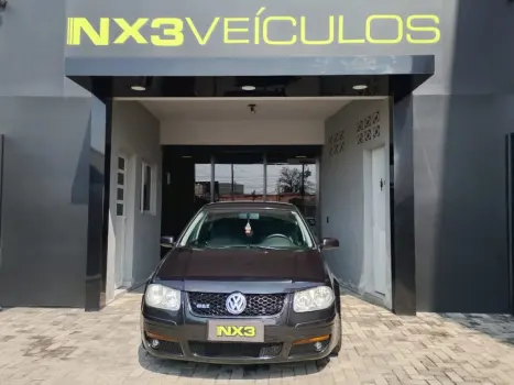 Volkswagen BORA 2.0 MI 8V GASOLINA 4P MANUAL 4 portas