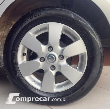 LIVINA 1.8 SL 16V