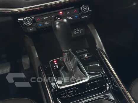 COMMANDER 1.3 T270 TURBO FLEX OVERLAND AT6
