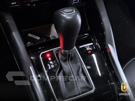 COMMANDER - 1.3 T270 TURBO LONGITUDE AT6