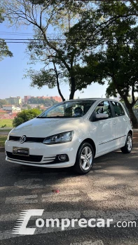 Volkswagen FOX 1.6 MI Highline 8V 4 portas